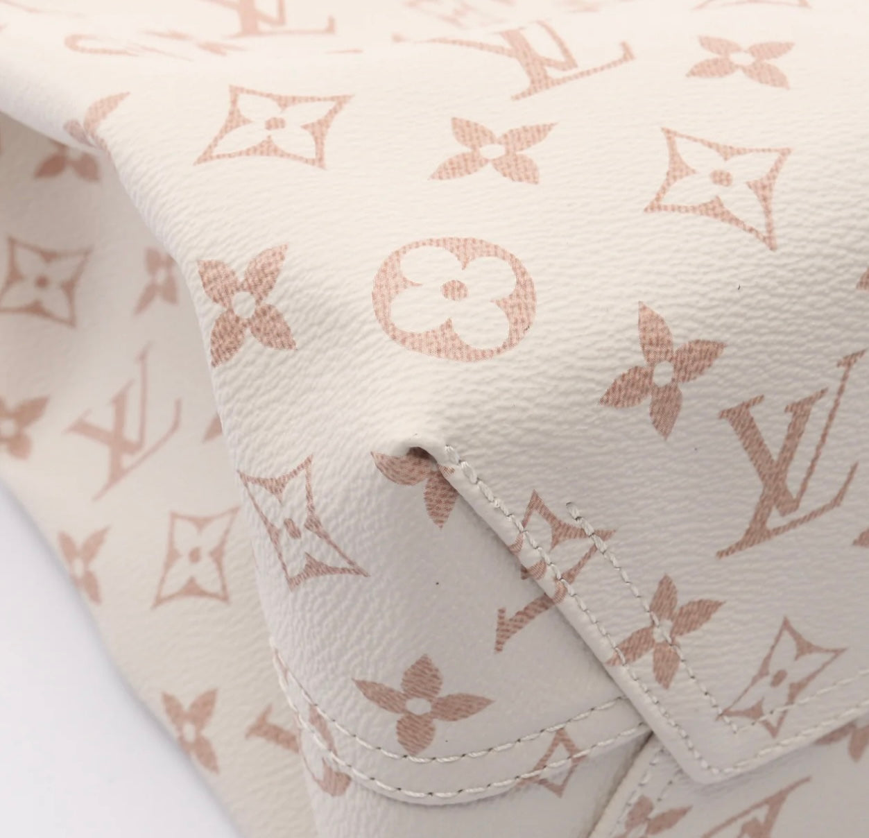 Louis Vuitton Monogram Dune Atlantis GM