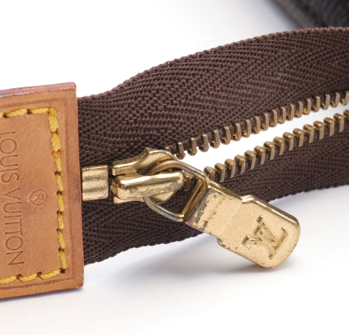 Louis Vuitton Monogram Posh Toilette 19 Pouch