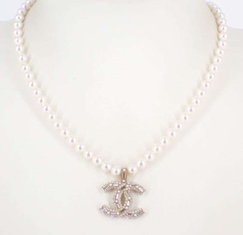 Chanel Iconic Faux Pearl/Crystal Necklace