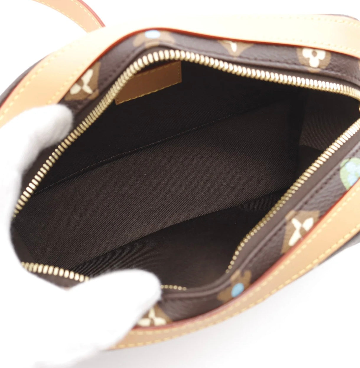 LOUIS VUITTON 
X TYLER, THE CREATOR Monogram Craggy Envelope Messenger