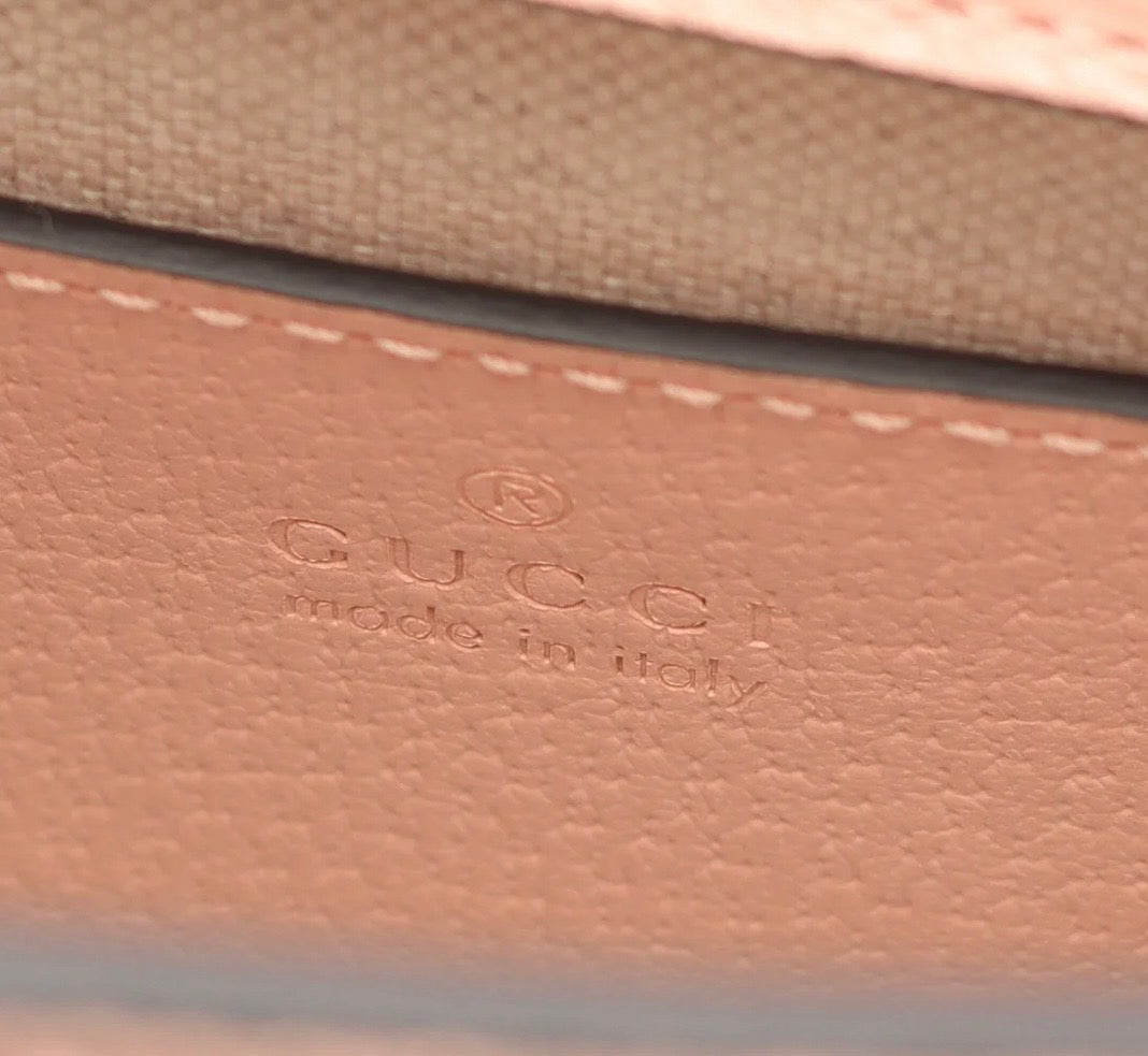 Gucci Diana Raffia tote