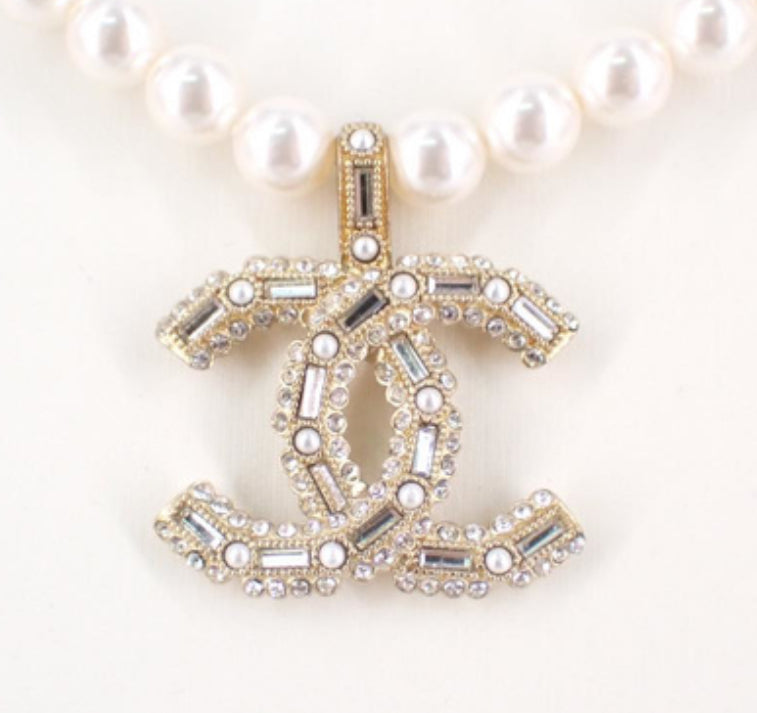 Chanel Iconic Faux Pearl/Crystal Necklace
