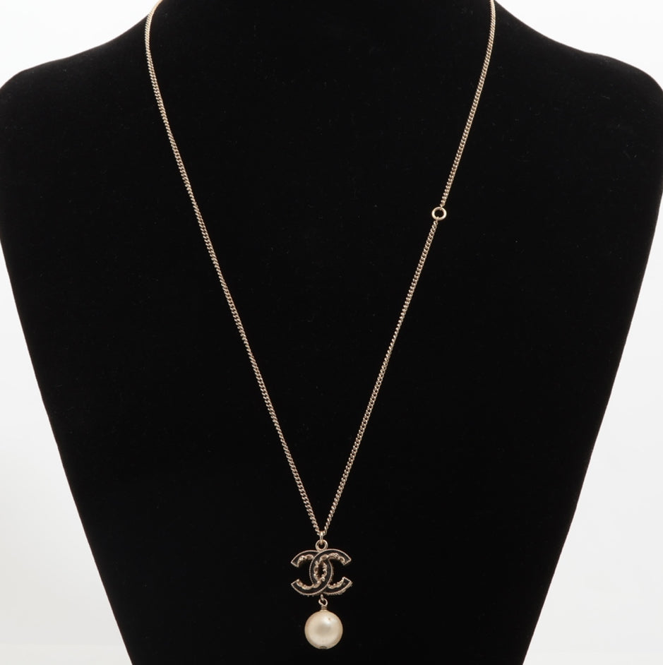 Chanel Black Enamel CC/Faux Pearl Drop Necklace